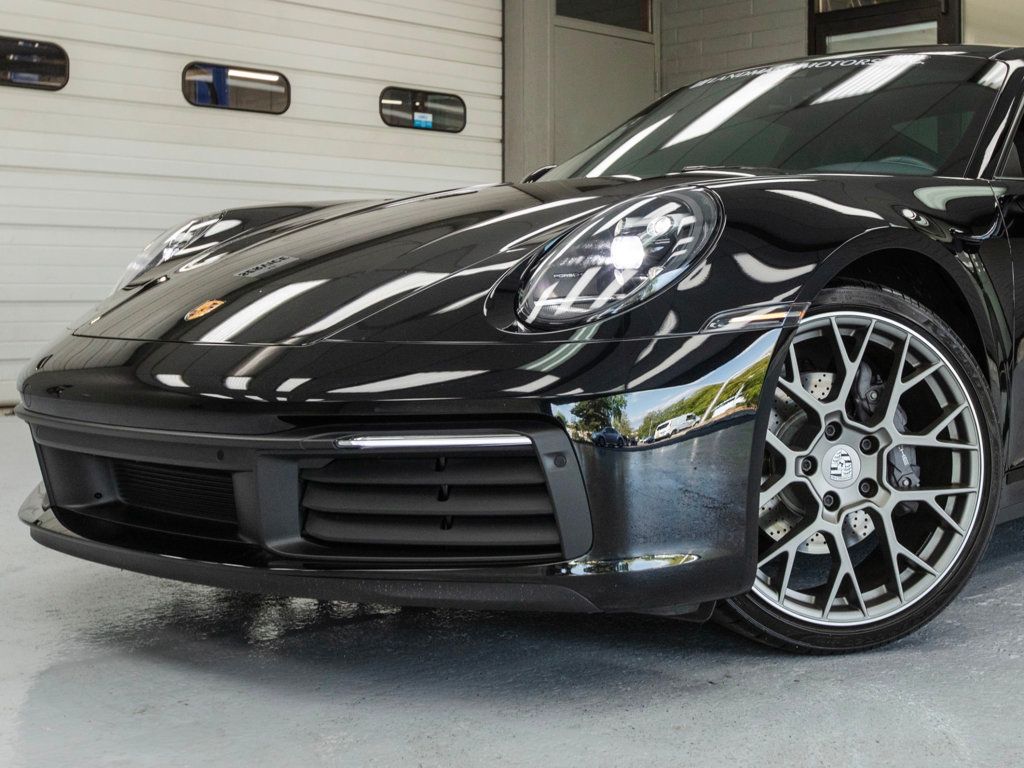 2022 Porsche 911 4 Coupe photo 15