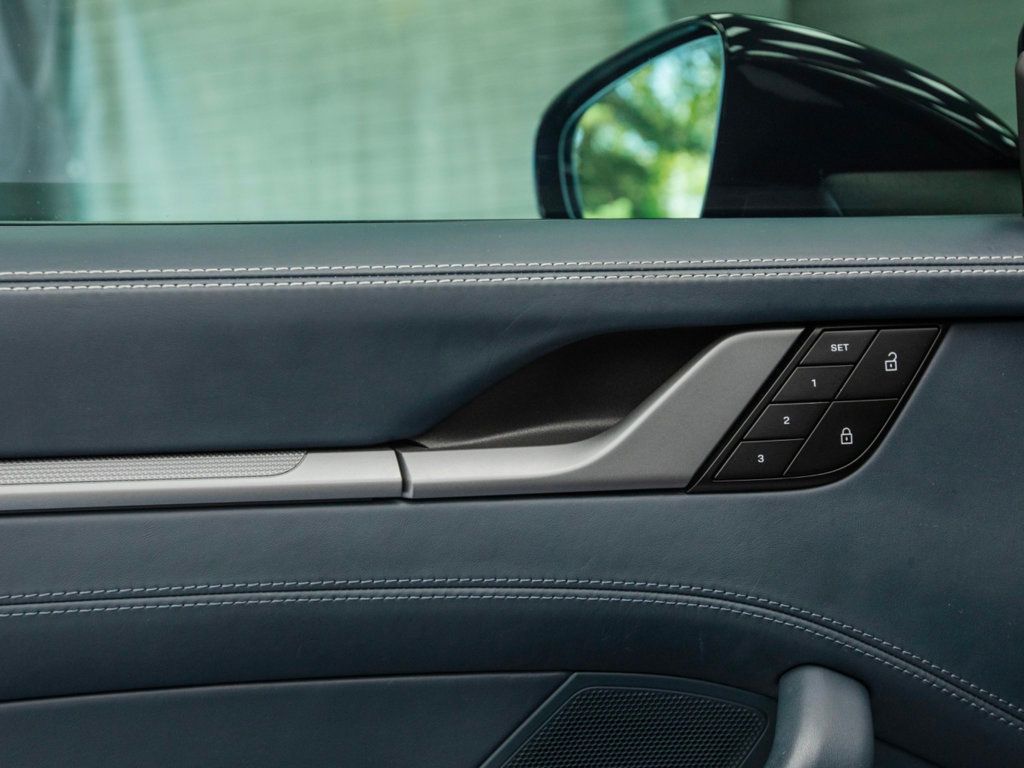 2022 Porsche 911 4 Coupe photo 32