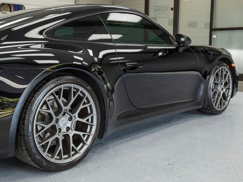2022 Porsche 911 4 Coupe photo 39