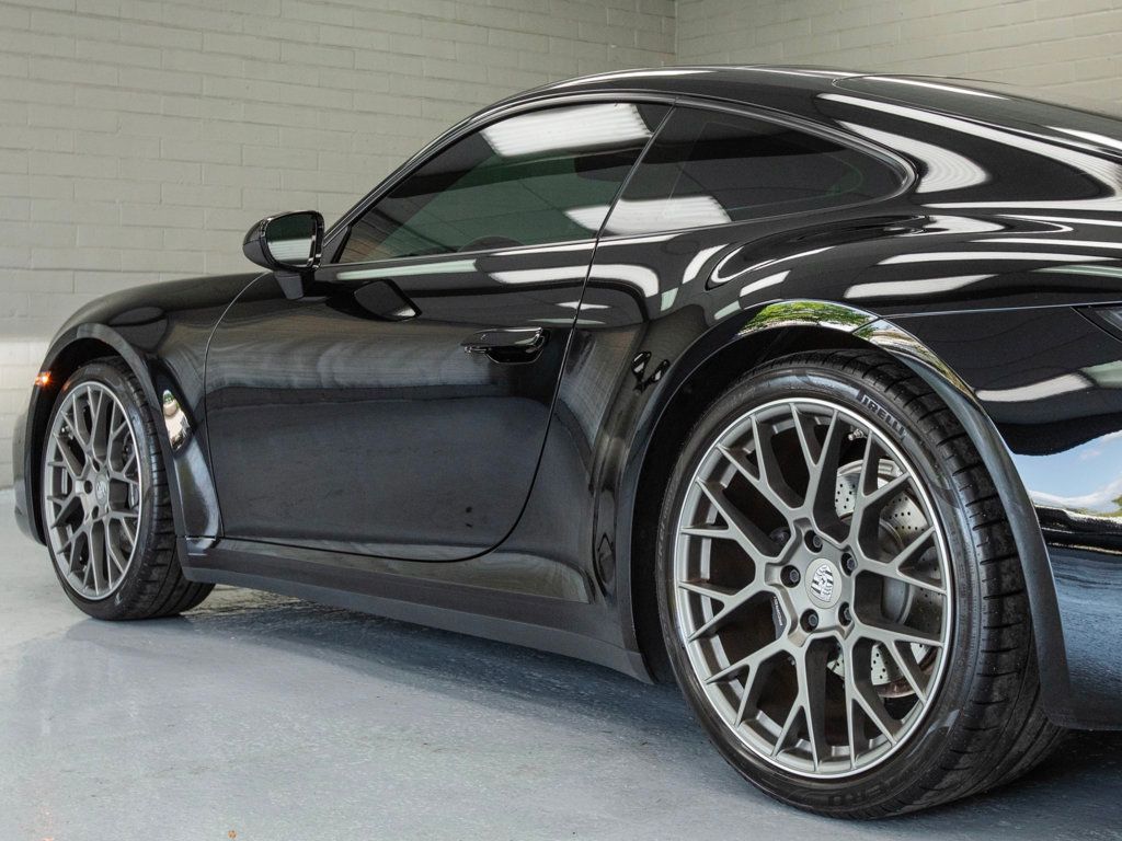 2022 Porsche 911 4 Coupe photo 43