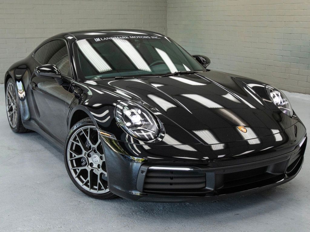 2022 Porsche 911 4 Coupe photo 7