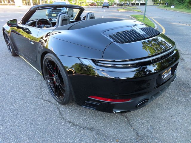 2022 Porsche 911 Carrera 4 GTS Cabriolet - 23045160 - 11