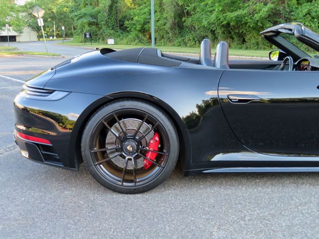 2022 Porsche 911 Carrera 4 GTS Cabriolet - 23045160 - 19