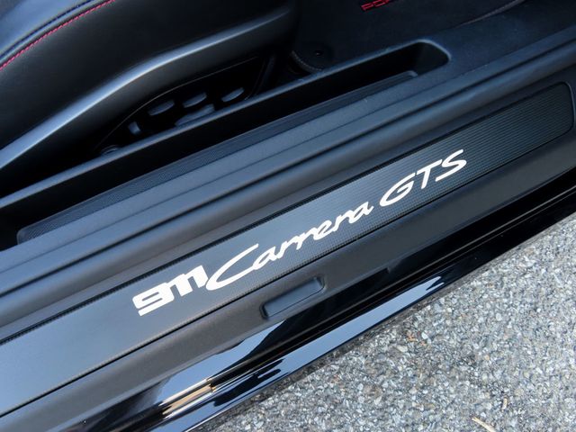 2022 Porsche 911 Carrera 4 GTS Cabriolet - 23045160 - 28