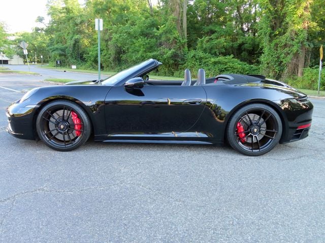 2022 Porsche 911 Carrera 4 GTS Cabriolet - 23045160 - 4
