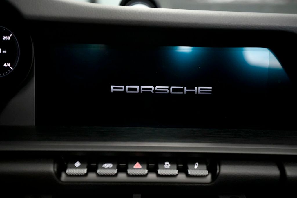 2022 Porsche 911 4 GTS Cabriolet photo 22