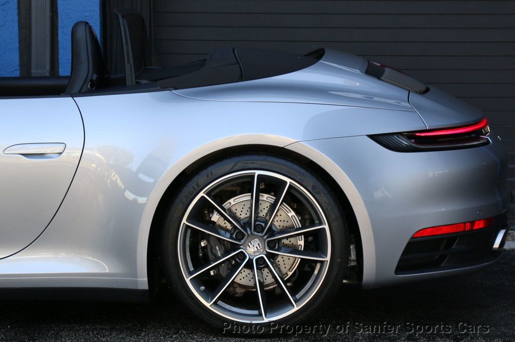 2022 Porsche 911 Carrera Cabriolet - 22964835 - 19