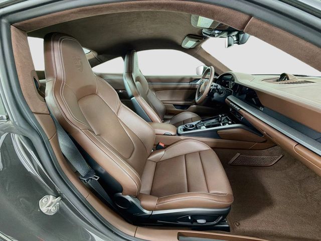 2022 Porsche 911 Carrera Coupe - 23054843 - 25