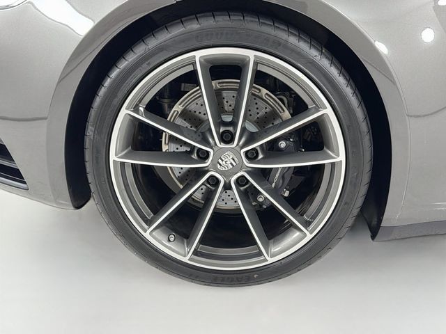 2022 Porsche 911 Carrera Coupe - 23054843 - 32
