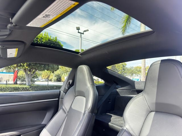 2022 Porsche 911 Carrera Coupe - 23063948 - 10