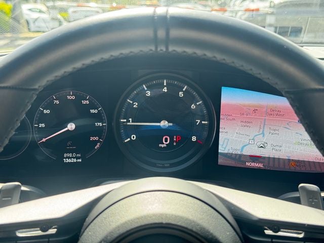 2022 Porsche 911 Carrera Coupe - 23063948 - 11