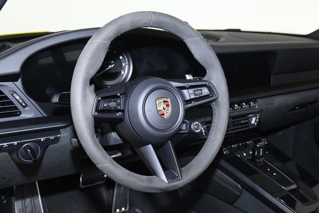 2022 Porsche 911 Carrera GTS - 22385471 - 9