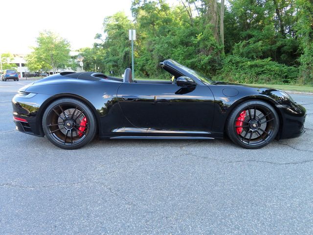 2022 Porsche 911 Carrera GTS Cabriolet - 23045160 - 18