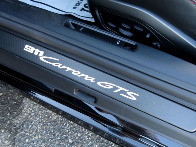 2022 Porsche 911 Carrera GTS Cabriolet - 23045160 - 23