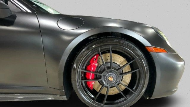2022 Porsche 911 Carrera GTS Coupe - 23073848 - 17