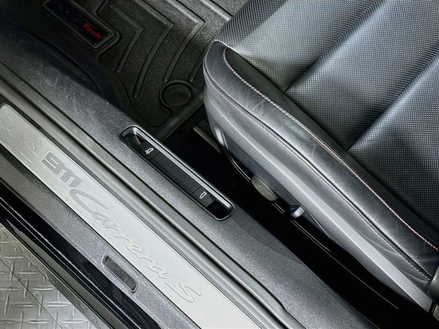 2022 Porsche 911 Carrera S - 23075105 - 19