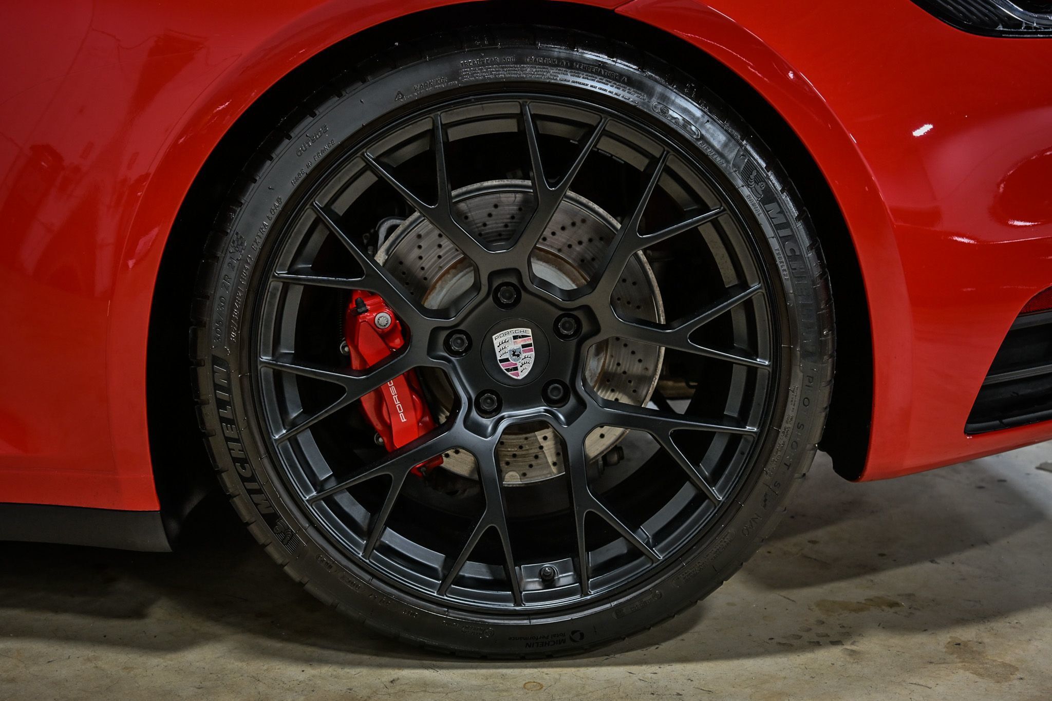 2022 Porsche 911 S Coupe photo 2