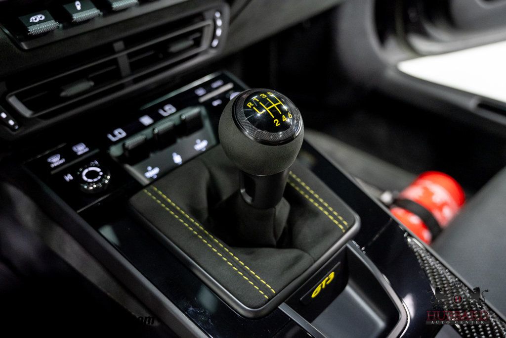 2022 Porsche 911 GT3 Coupe - 23066437 - 24