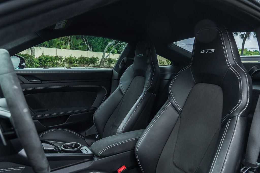 2022 Porsche 911 GT3 Coupe photo 15