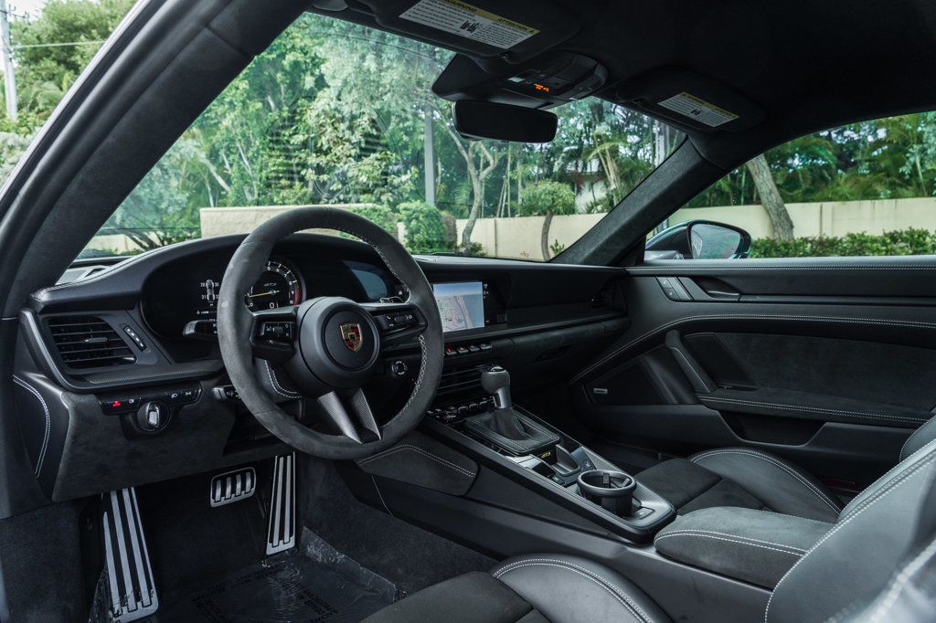2022 Porsche 911 GT3 Coupe photo 17