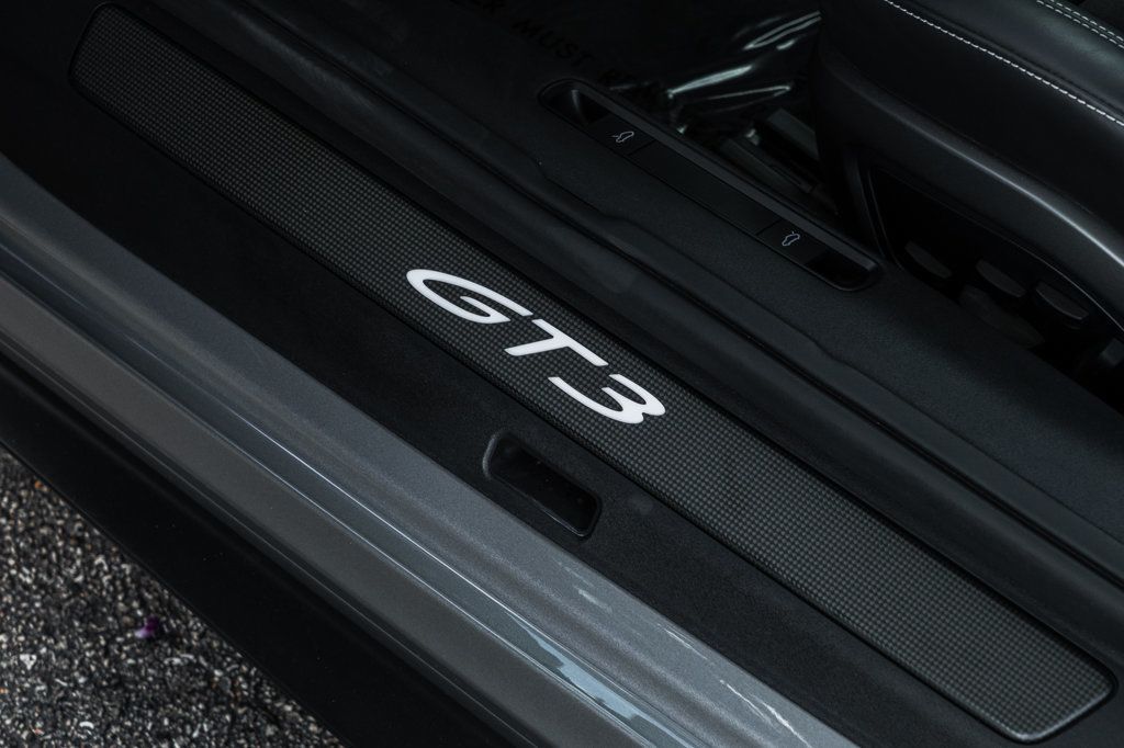 2022 Porsche 911 GT3 Coupe photo 21