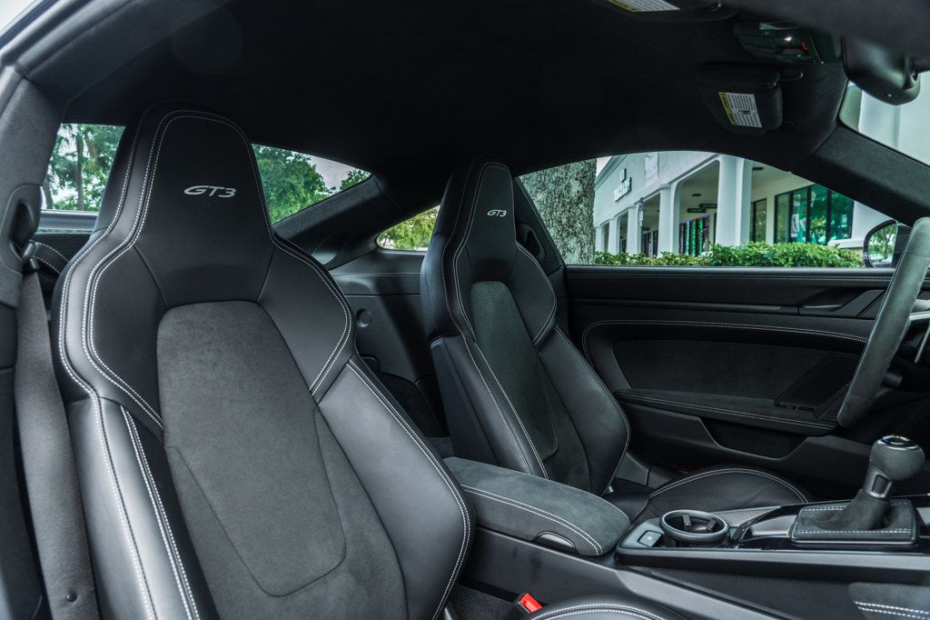 2022 Porsche 911 GT3 Coupe photo 26