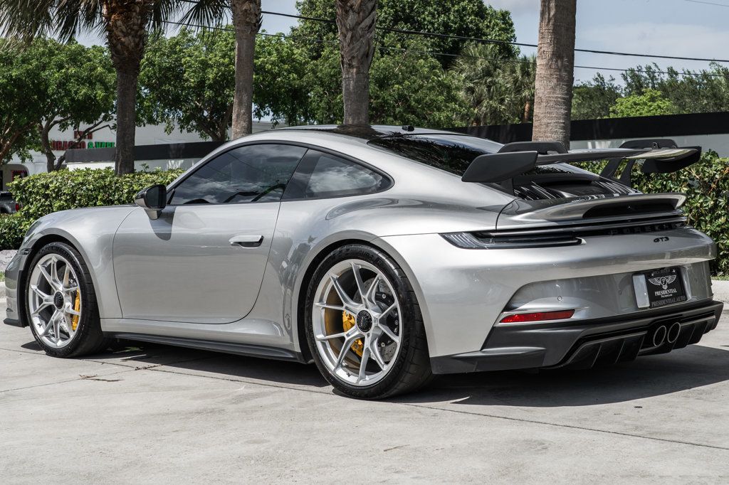 2022 Porsche 911 GT3 Coupe photo 5