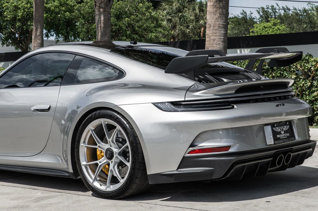 2022 Porsche 911 GT3 Coupe photo 6
