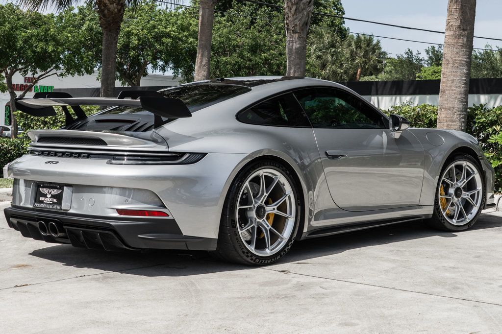2022 Porsche 911 GT3 Coupe photo 9