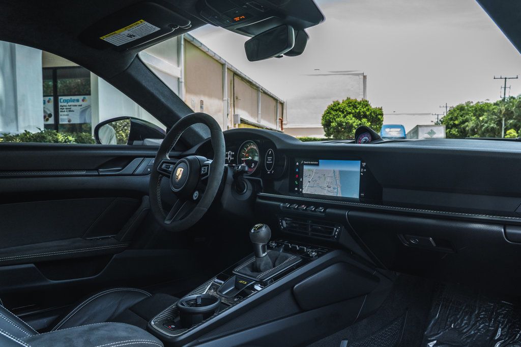 2022 Porsche 911 GT3 Coupe photo 23