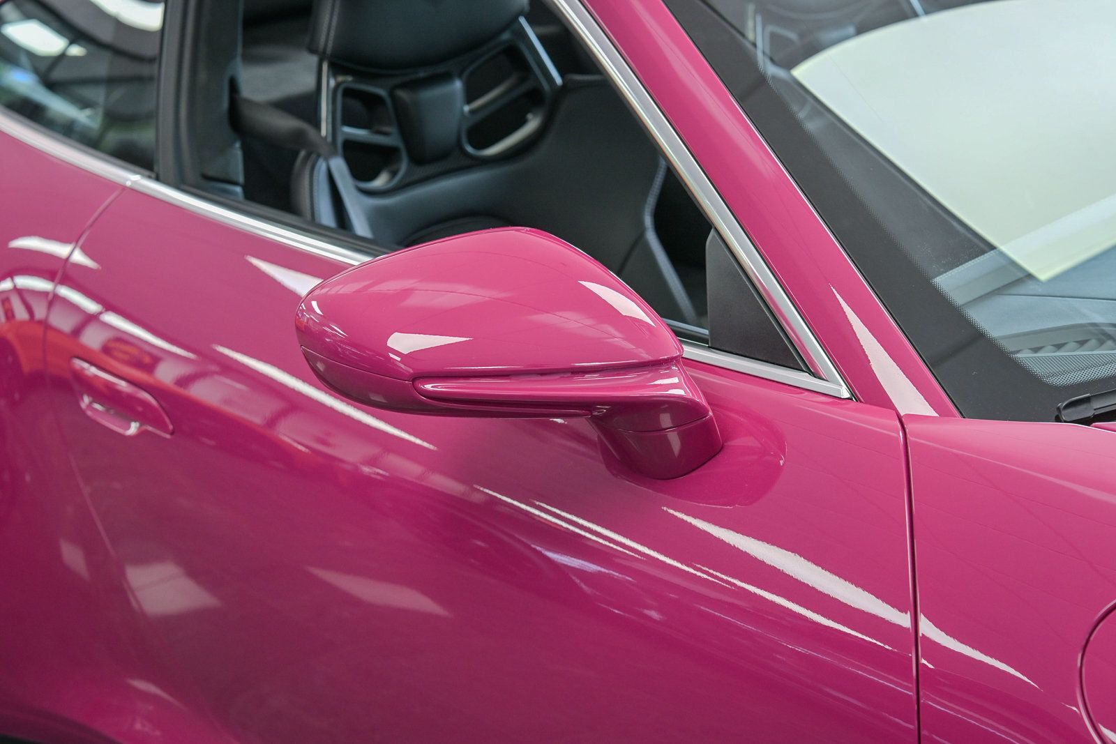2022 Porsche 911 GT3 Coupe Touring photo 3