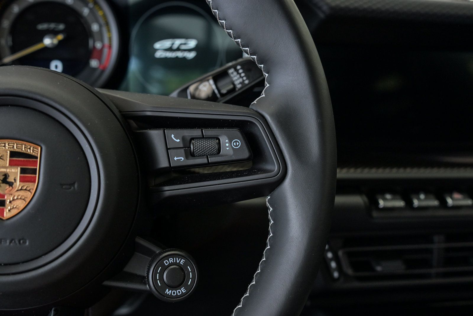 2022 Porsche 911 GT3 Coupe Touring photo 42