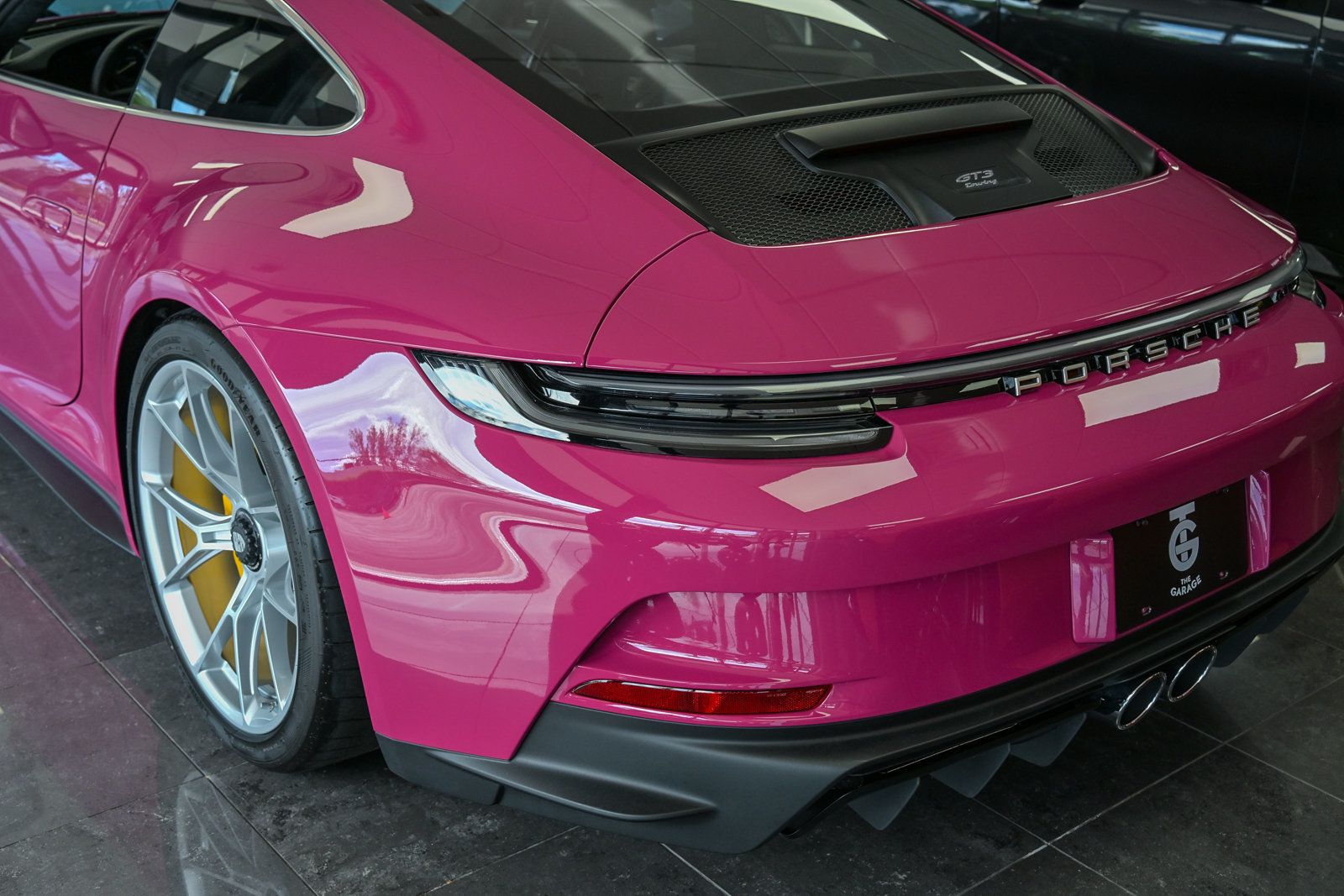 2022 Porsche 911 GT3 Coupe Touring photo 7