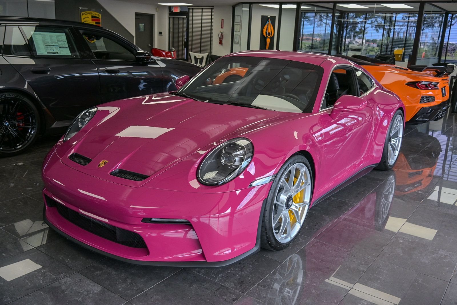 2022 Porsche 911 GT3 Coupe Touring photo 8