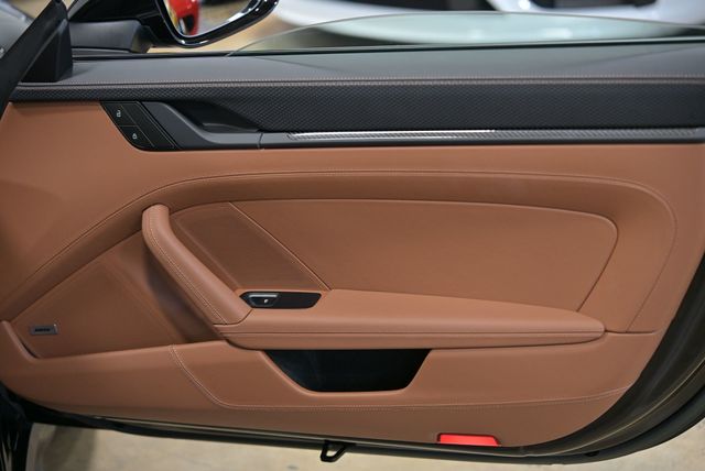 2022 Porsche 911 GT3 Coupe w/Touring Package - 22986089 - 32