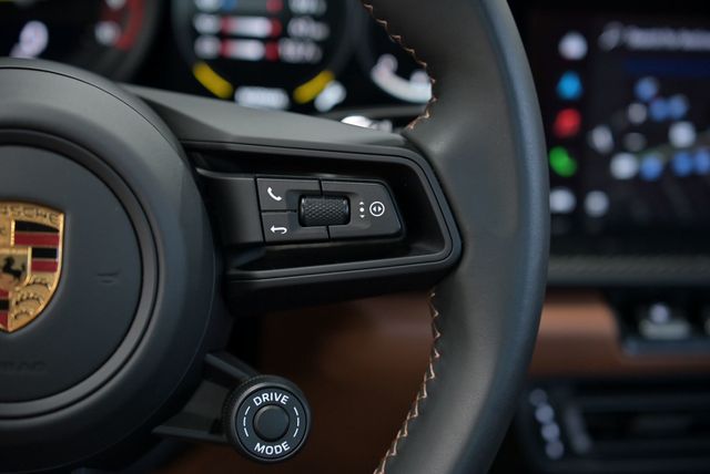 2022 Porsche 911 GT3 Coupe w/Touring Package - 22986089 - 41