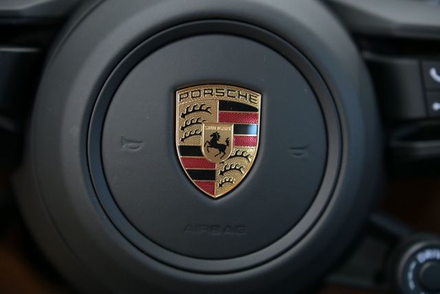 2022 Porsche 911 GT3 Coupe w/Touring Package - 22986089 - 43