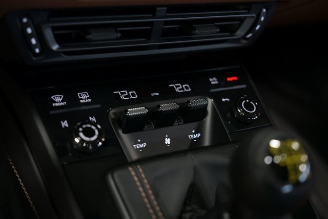 2022 Porsche 911 GT3 Coupe w/Touring Package - 22986089 - 49