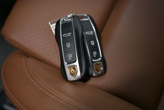 2022 Porsche 911 GT3 Coupe w/Touring Package - 22986089 - 57