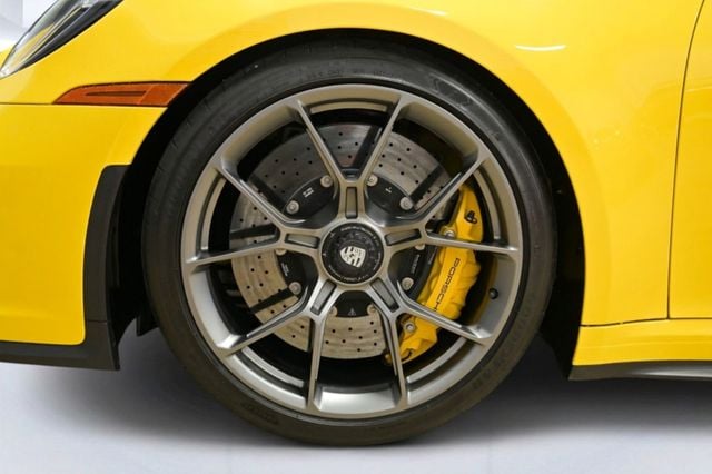 2022 Porsche 911 GT3 Coupe w/Touring Package - 23069084 - 13