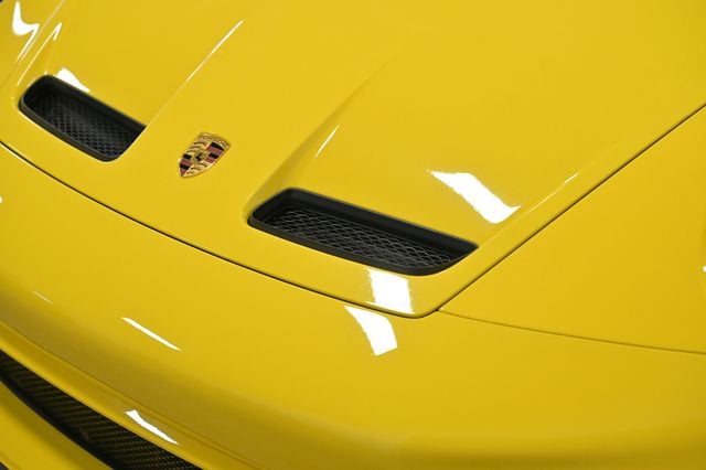 2022 Porsche 911 GT3 Coupe w/Touring Package - 23069084 - 16