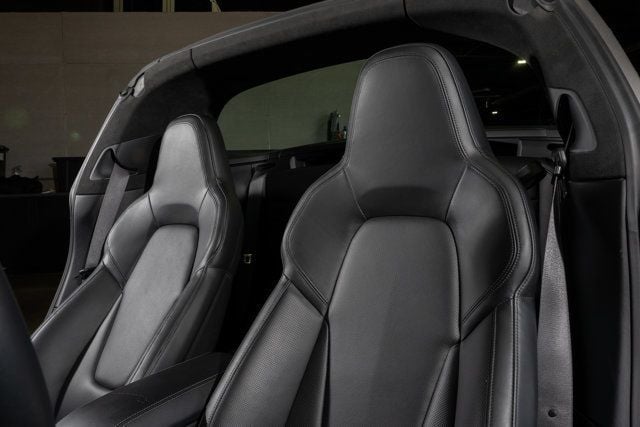 2022 Porsche 911 Targa 4 GTS Coupe photo 16