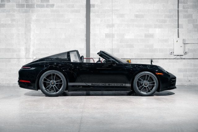 2022 Porsche 911 Targa 4 GTS Coupe photo 2