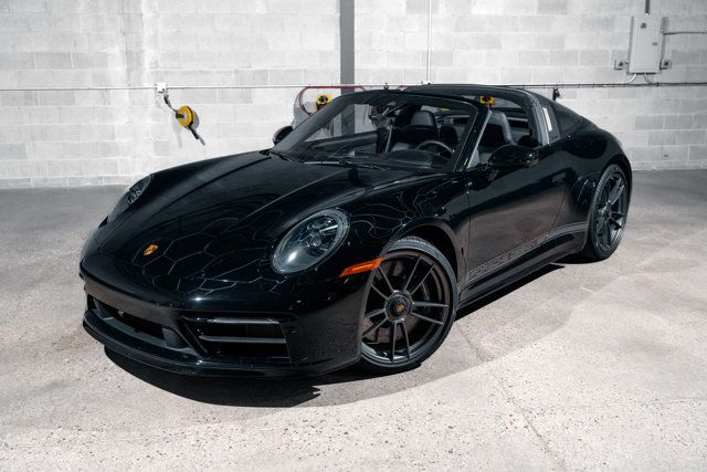 2022 Porsche 911 Targa 4 GTS Coupe photo 34