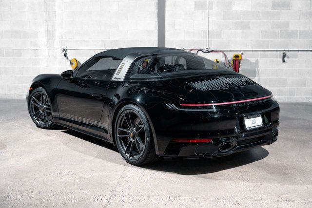 2022 Porsche 911 Targa 4 GTS Coupe photo 36