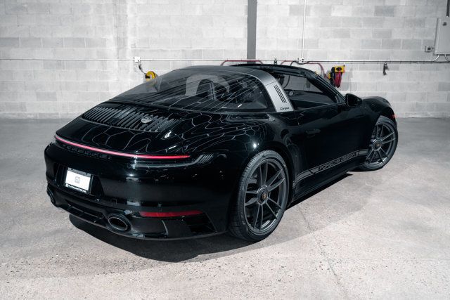 2022 Porsche 911 Targa 4 GTS Coupe photo 39