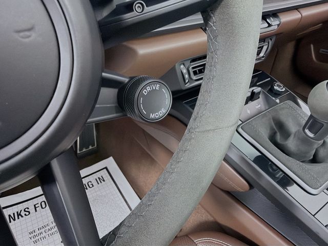 2022 Porsche 911 Targa 4 GTS - 23020926 - 16