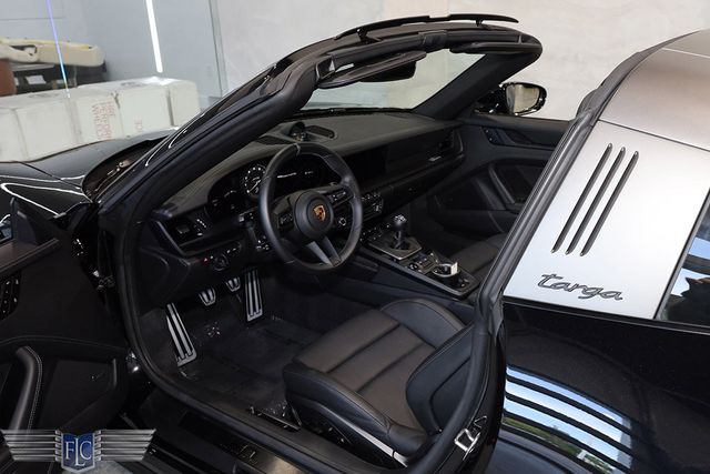 2022 Porsche 911 Targa 4S - 22634485 - 13