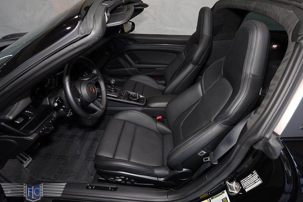 2022 Porsche 911 Targa 4S - 22634485 - 14