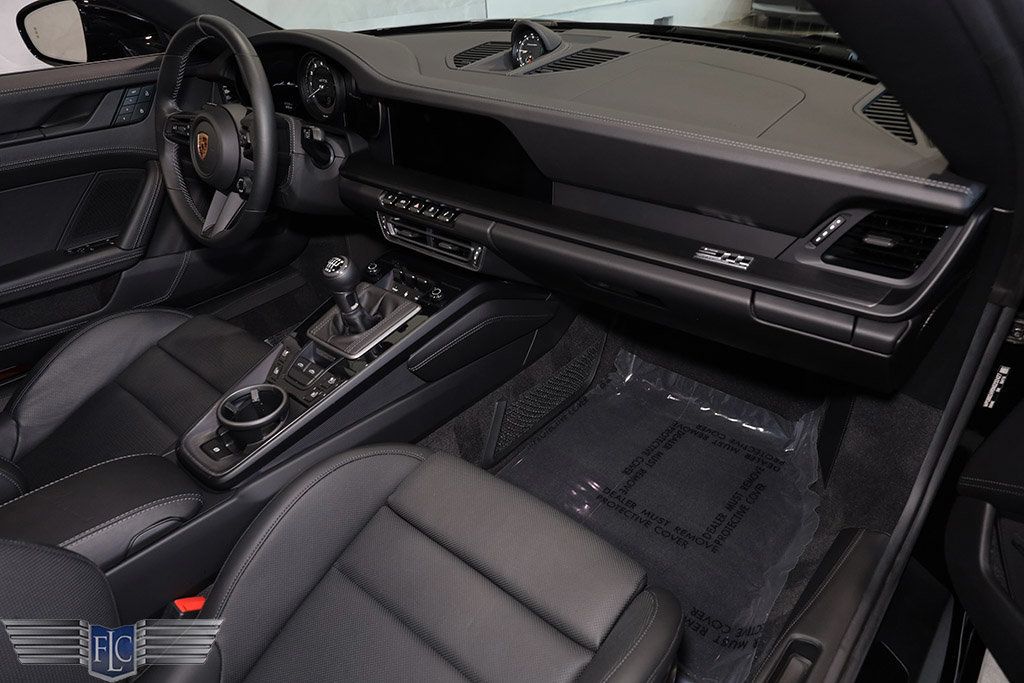 2022 Porsche 911 Targa 4S - 22634485 - 22